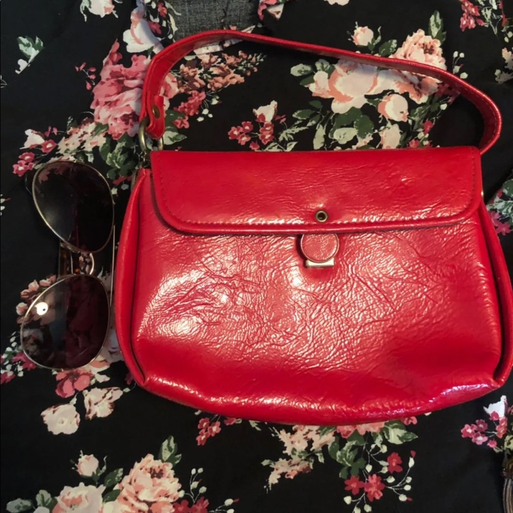 Jaclyn Smith bag